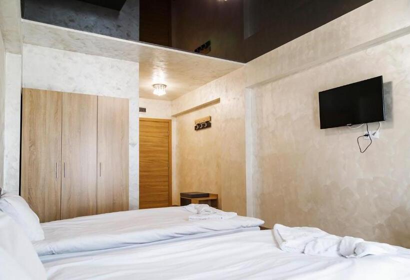 스탠다드 발코니 룸, Family Hotel   City Hotel Yambol