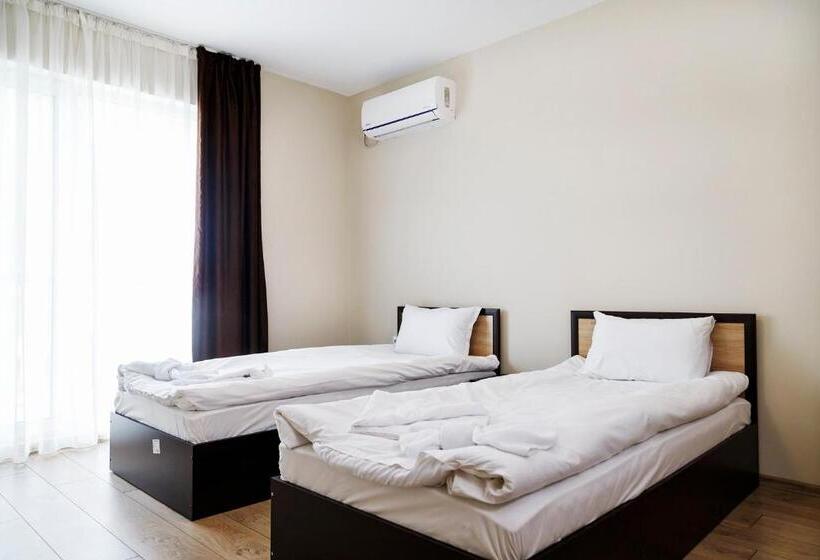 침실 1개 발코니 아파트, Family Hotel   City Hotel Yambol