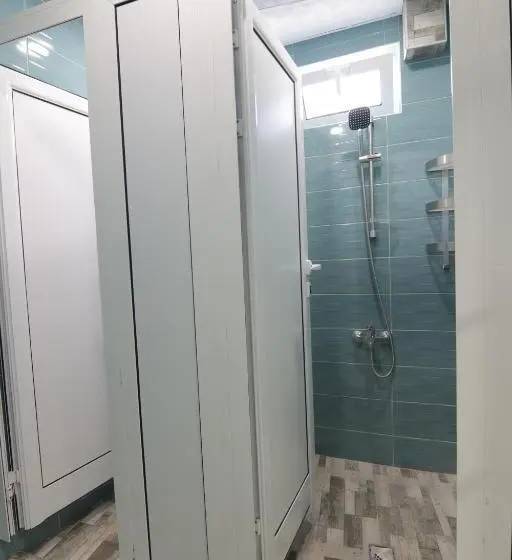 バス共有のスタンダードルーム, Hostel Kyosheto