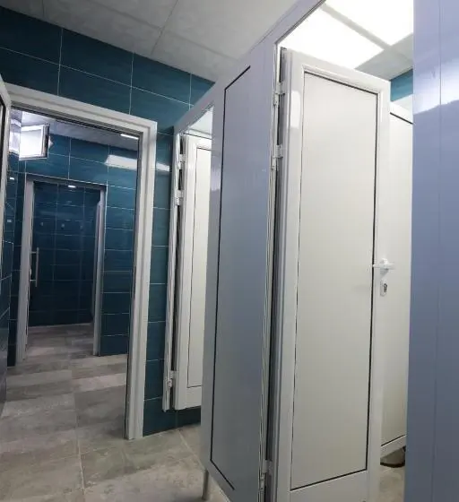 ルームシェアのワンベッド, Hostel Kyosheto