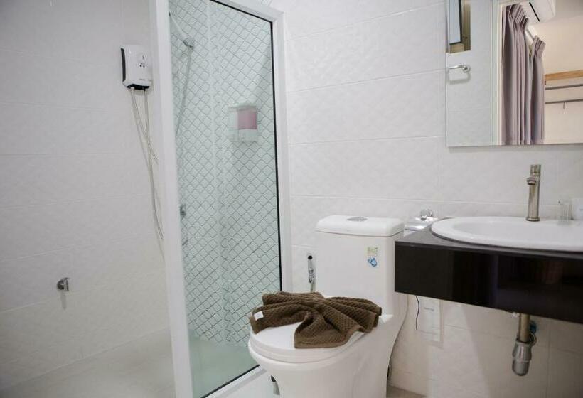 اتاق استاندارد, Annahouse