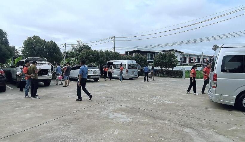 اتاق خانوادگی, Annahouse