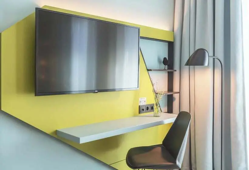 プレミアムルーム, Holiday Inn   The Niu, Seven Dusseldorf Ost, An Ihg
