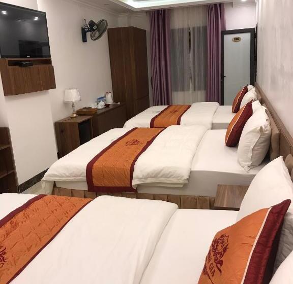 اتاق لوکس خانوادگی, đinh Gia