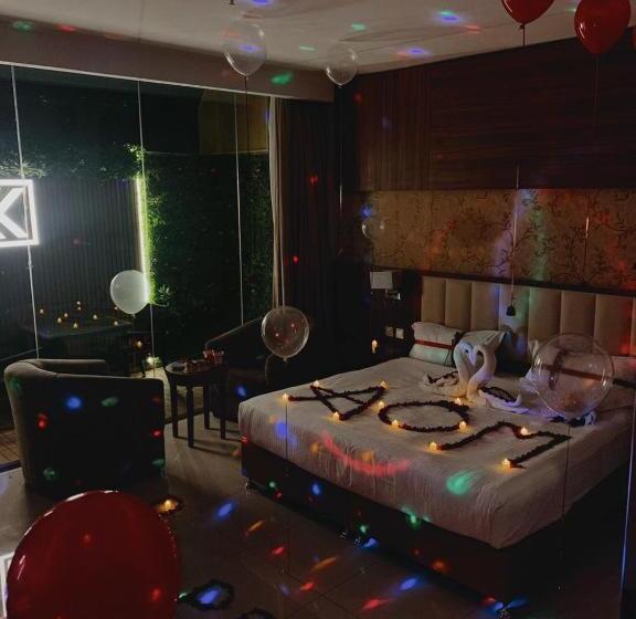 バルコニー付スイート, Kayan Al Taif