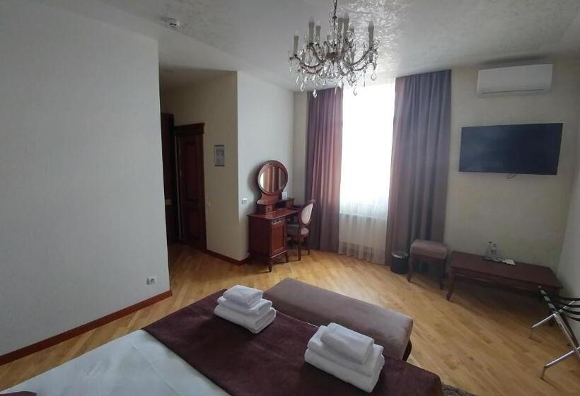 סוויטה, Meridian