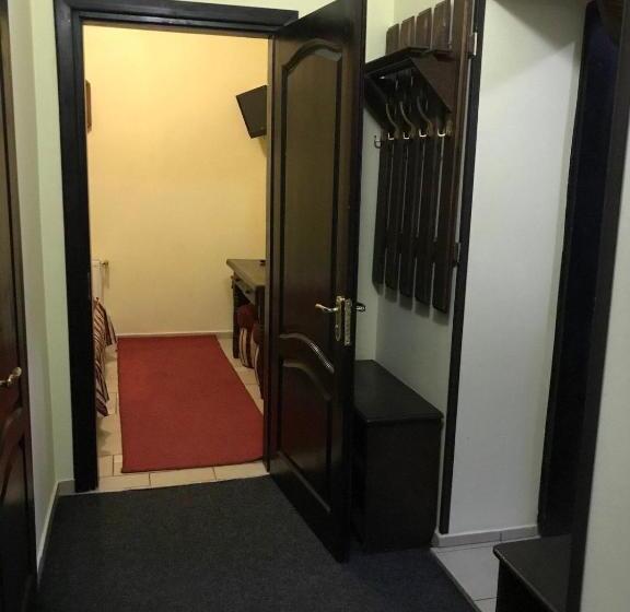 Economy Quadruple Room, Patkovski