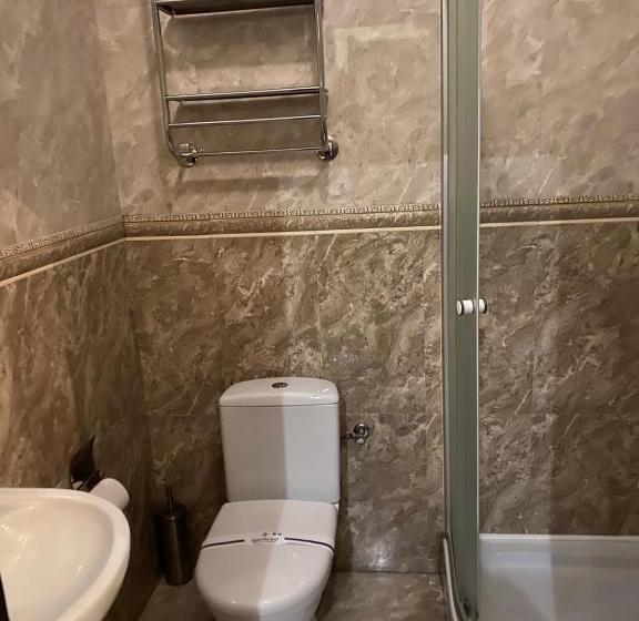 Economy Quadruple Room, Patkovski