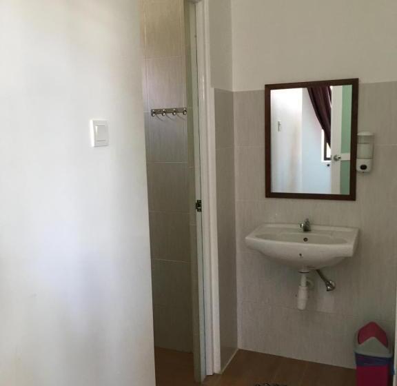 غرفة قياسية سرير كينج, Paradise Valley Resort Broga