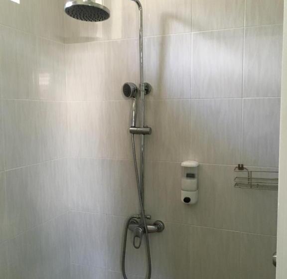 غرفة قياسية سرير كينج, Paradise Valley Resort Broga