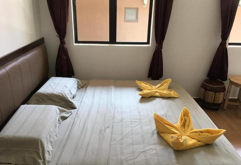 غرفة قياسية سرير كينج, Paradise Valley Resort Broga