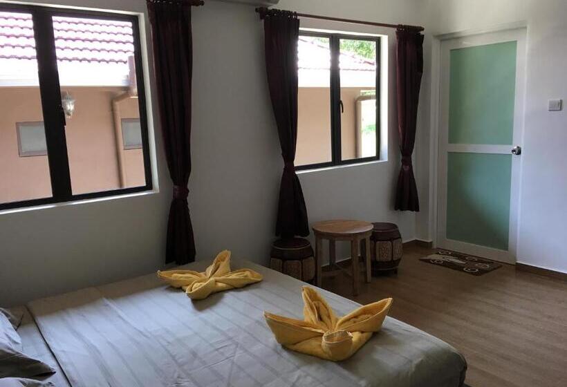 غرفة قياسية سرير كينج, Paradise Valley Resort Broga