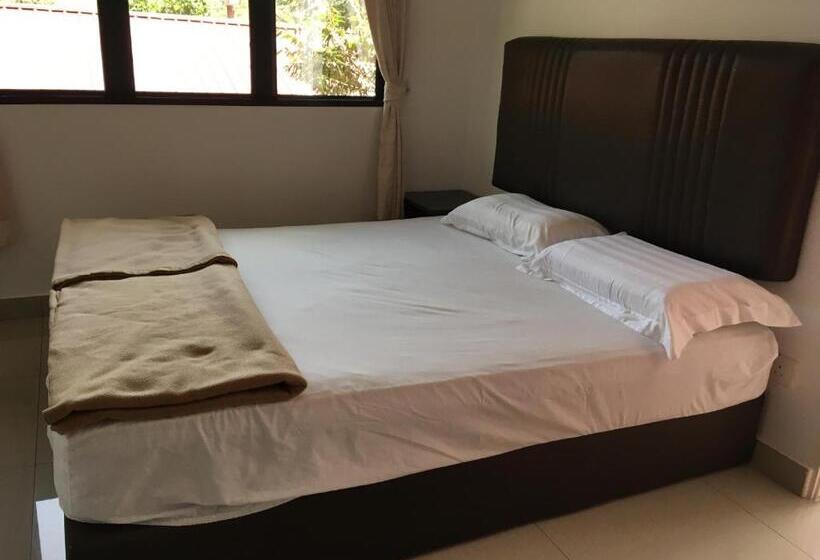 Семейный Номер, Paradise Valley Resort Broga