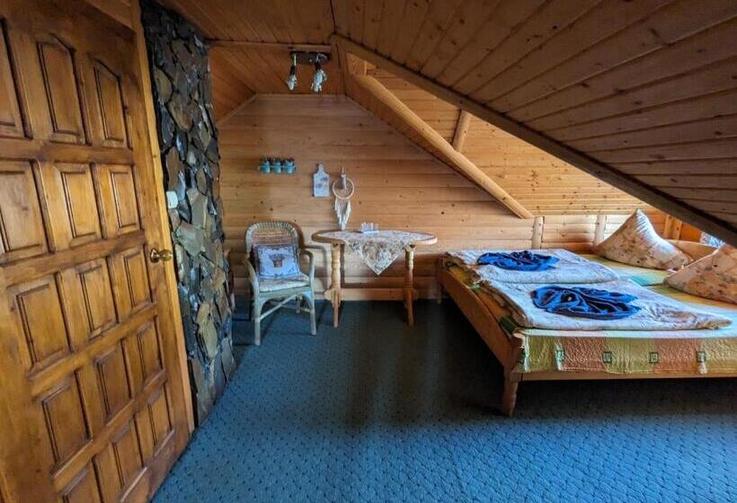 اتاق استاندارد چهار تخته, у ірини