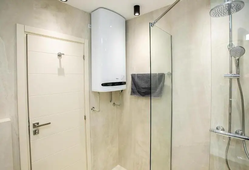 デラックススタジオ, B&d Apartments Delux, New
