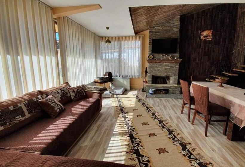 Вилла 1 Спальня, Къща За Гости Уют Guest House Cozy