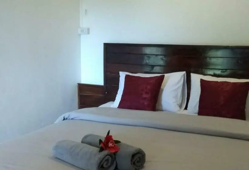 اتاق لوکس, Sunflora Resort Chumphon