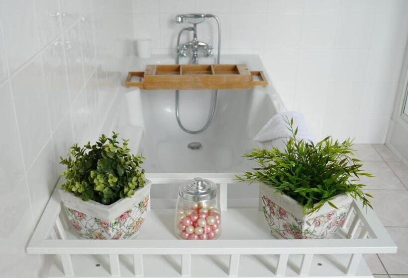 Номер Deluxe, Chateau Carbonneau