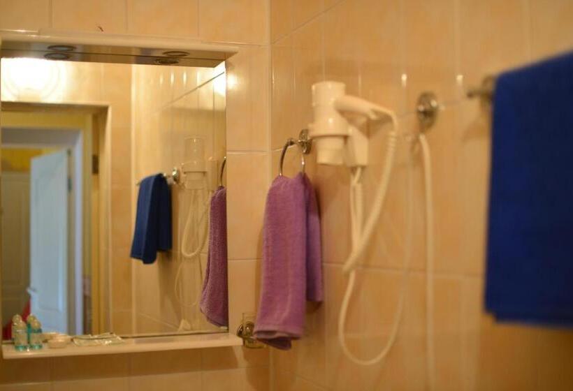 Triple Room Sea View, Foton Hotel & Restaurant