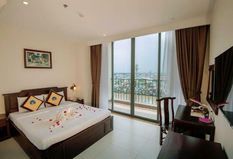 اتاق استاندارد با بالکن, Cuu Long