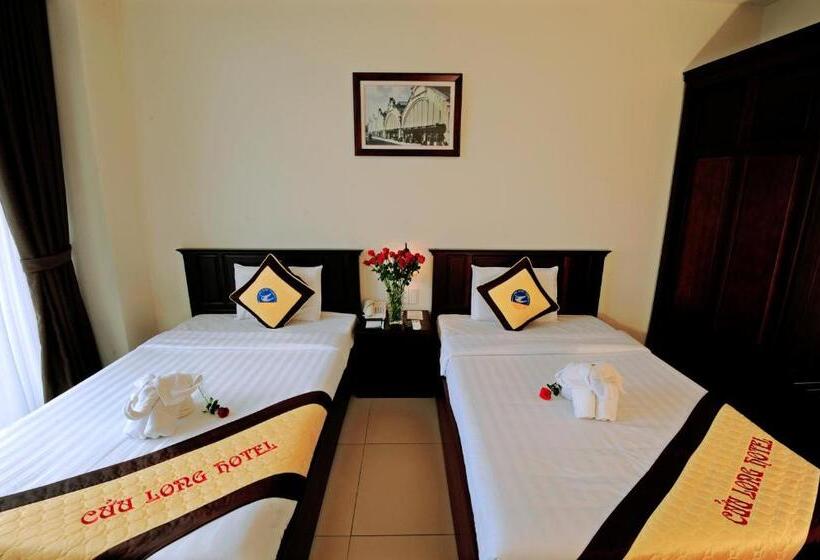 اتاق استاندارد با بالکن, Cuu Long