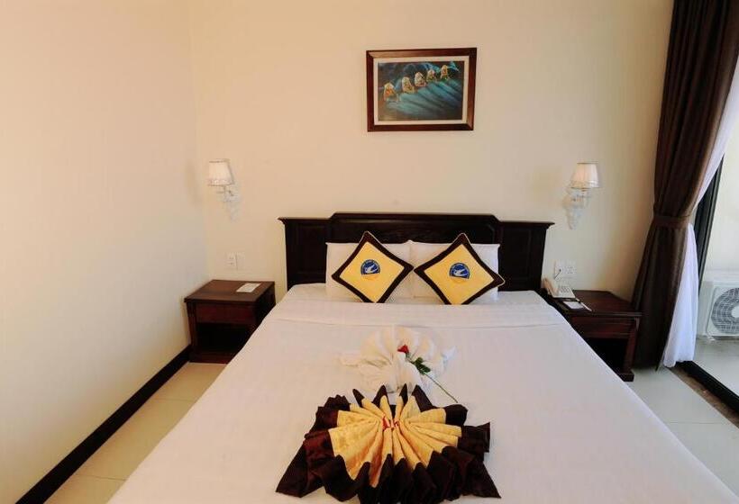 اتاق لوکس خانوادگی, Cuu Long