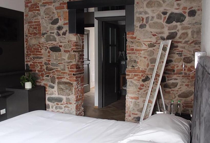 חדר משפתחתי סופריור, Dal Menga