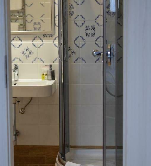 غرفة قياسية, Provans