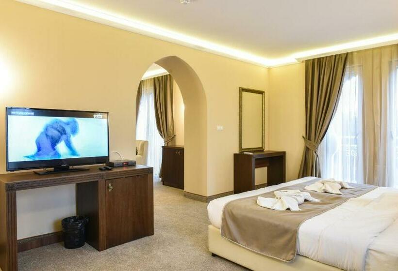 침실 1개 아파트, Sahara