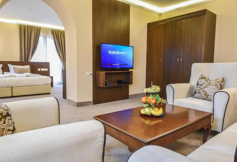 침실 1개 아파트, Sahara