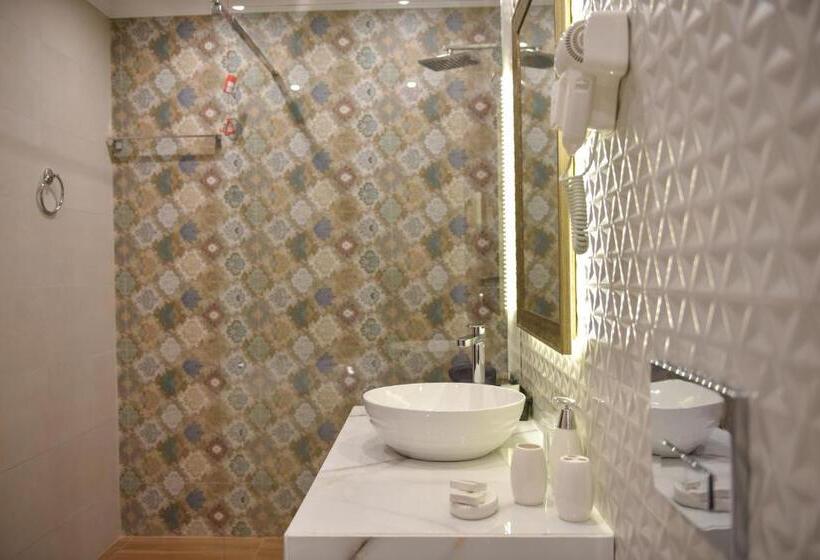 침실 1개 아파트, Sahara