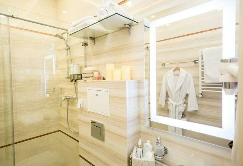 Люкс, Park Hotel Warshawskiy