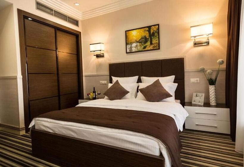 Номер Superior, Park Hotel Warshawskiy