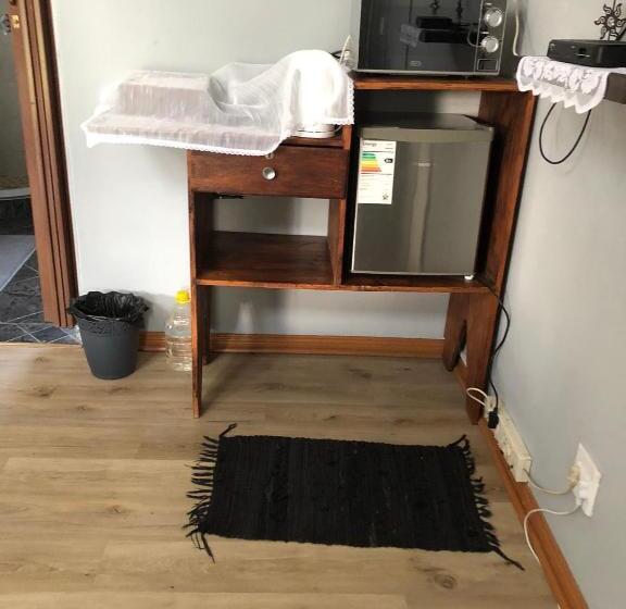 غرفة قياسية ثلاثية, De Sandsteen Gastehuis