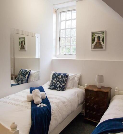 豪华套房, The Manor House