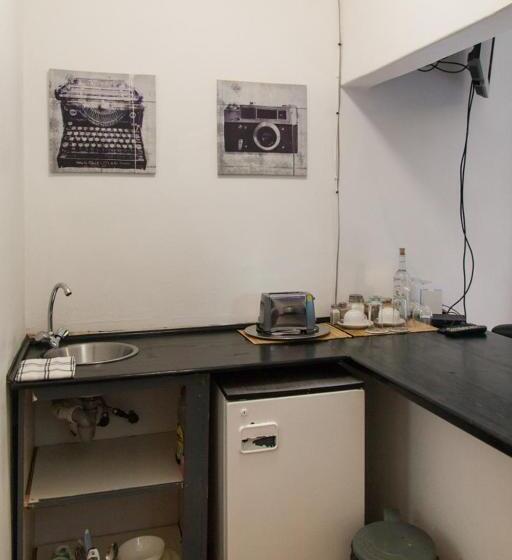 ガーデンビュースタンダードルーム, The Manor House