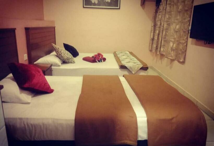 Семейный Номер, Weng Kong