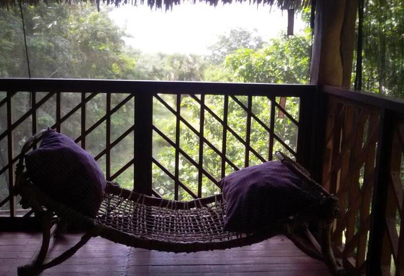 چادر با خدمات رفاهی لوکس, Bahari Pori Resort