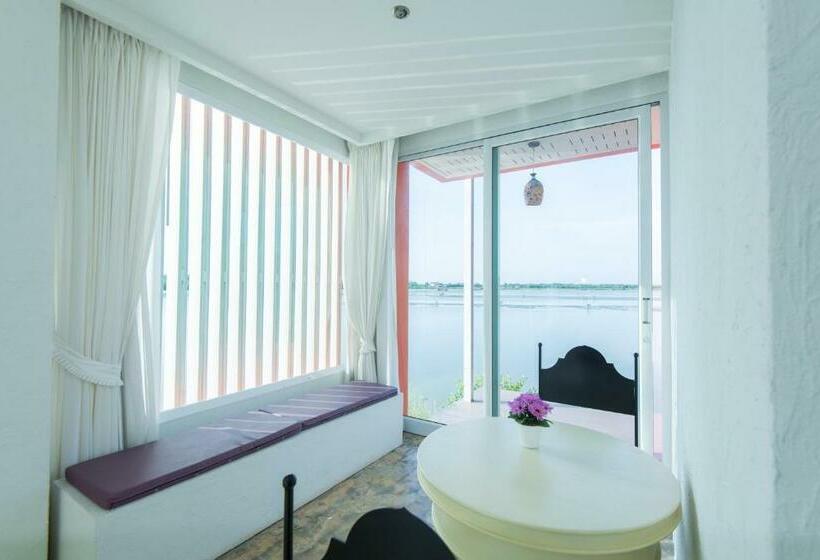 豪华套房, Baan Talay See Cream Resort