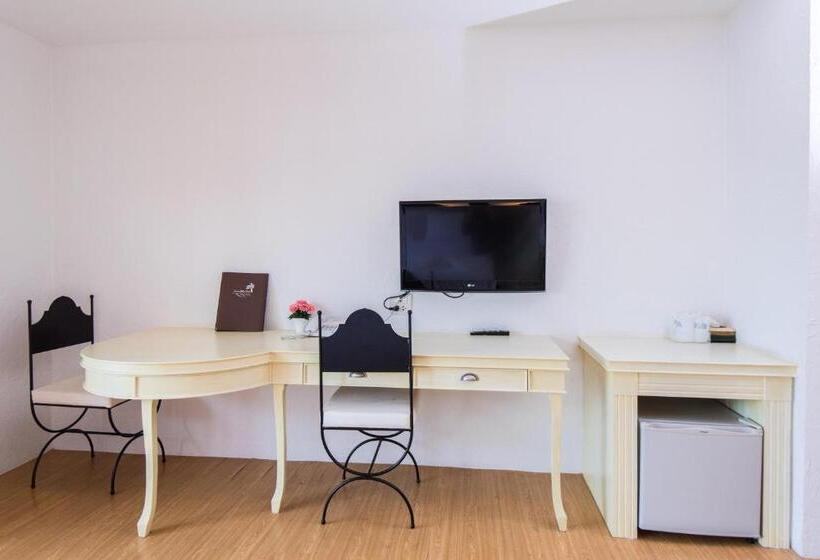 标准三人间, Baan Talay See Cream Resort