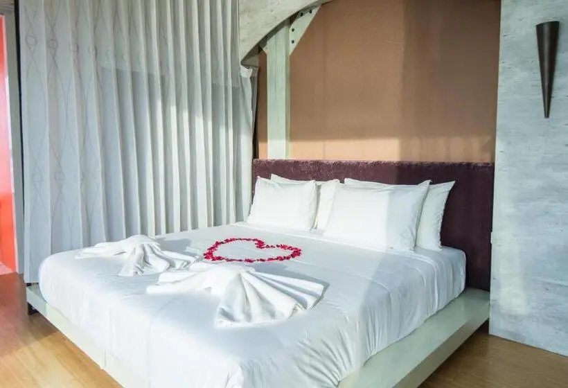 デラックススイート, Baan Talay See Cream Resort
