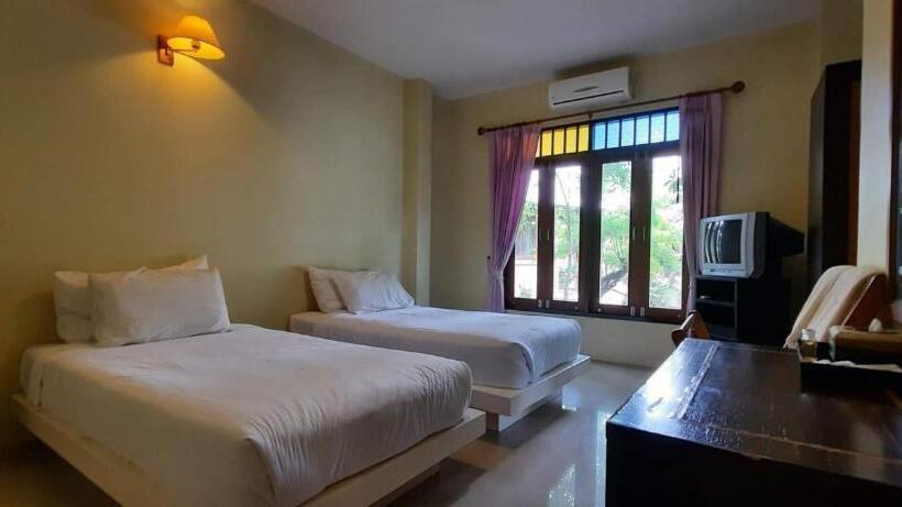 4间卧室的房子, Baan Talay See Cream Resort