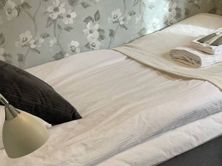 חדר סטנדרט יחיד, L Luspen