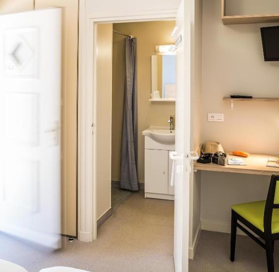 스탠다드 룸, Les Quatre Vents