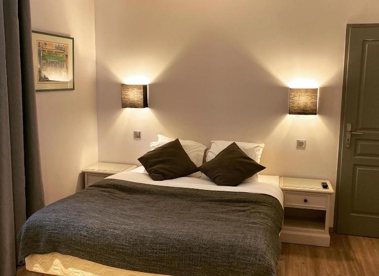 جناح غرفتين نوم, Logis Du Champ De Mars