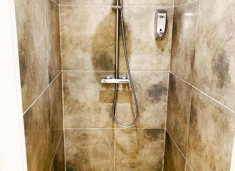 غرفة قياسية, Logis Du Champ De Mars