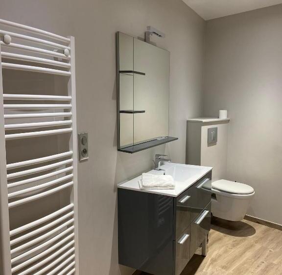 غرفة قياسية, Logis Du Champ De Mars