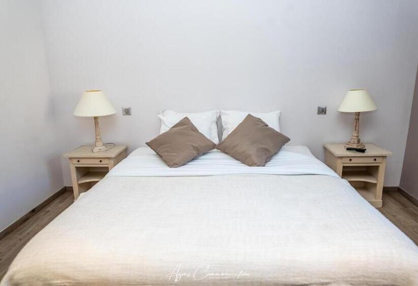 غرفة قياسية, Logis Du Champ De Mars