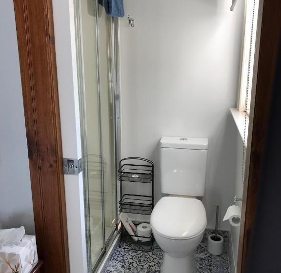 标准间, Explorers Lodge