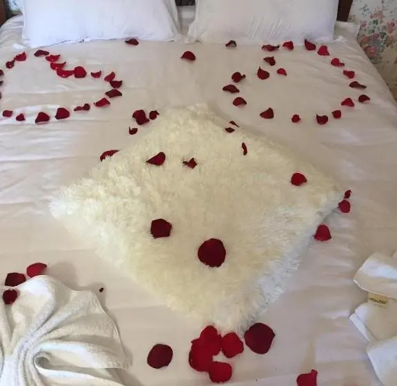 Deluxe Kolmen Hengen Huone, Minihotel Zolotoe Runo